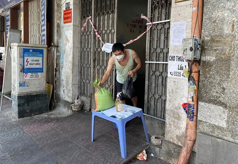 TP.HCM: Gỡ phong tỏa chung cư Nguyễn Du ở quận 1 - Ảnh 1. TP.HCM: Gỡ phong tỏa chung cư Nguyễn Du ở quận 1 - Ảnh 1.