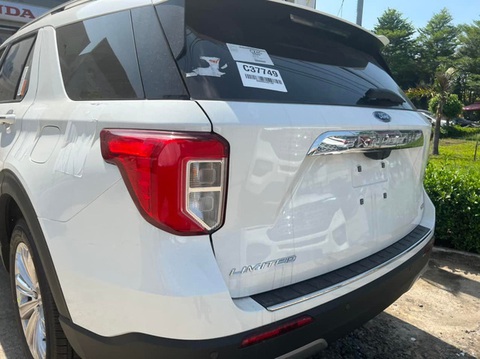 Ford Explorer 2022 ồ ạt về đại lý, nhiều nơi hét giá bia kèm lạc 300 triệu đồng - Ảnh 5. Ford Explorer 2022 ồ ạt về đại lý, nhiều nơi hét giá bia kèm lạc 300 triệu đồng - Ảnh 5.