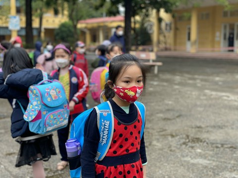 Nhiều tỉnh lại phải lùi thời gian tổ chức dạy học trực tiếp - Ảnh 1. Nhiều tỉnh lại phải lùi thời gian tổ chức dạy học trực tiếp - Ảnh 1.