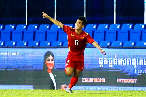 Trung Thành lập siêu phẩm, U23 Việt Nam đánh bại U23 Thái Lan - Ảnh 2. Trung Thành lập siêu phẩm, U23 Việt Nam đánh bại U23 Thái Lan - Ảnh 2.