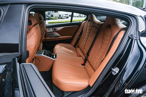 BMW 840i giá khoảng 7 tỷ đồng vừa về Việt Nam: Trang bị chưa đã - Ảnh 10. BMW 840i giá khoảng 7 tỷ đồng vừa về Việt Nam: Trang bị chưa đã - Ảnh 10.