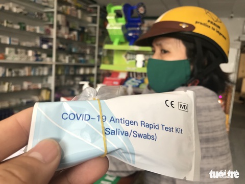 Đà Nẵng: Khan hiếm bộ xét nghiệm nhanh COVID-19 - Ảnh 2. Đà Nẵng: Khan hiếm bộ xét nghiệm nhanh COVID-19 - Ảnh 2.