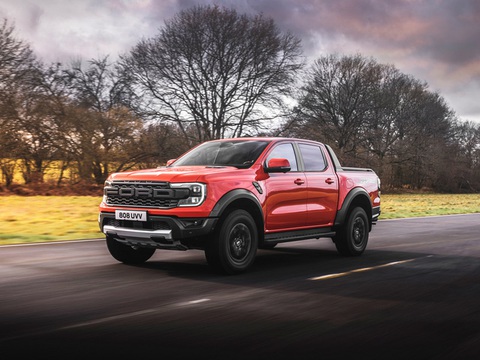 Ford Ranger Raptor 2023 ra mắt: Siêu bán tải cho người chịu chơi - Ảnh 2. Ford Ranger Raptor 2023 ra mắt: Siêu bán tải cho người chịu chơi - Ảnh 2.