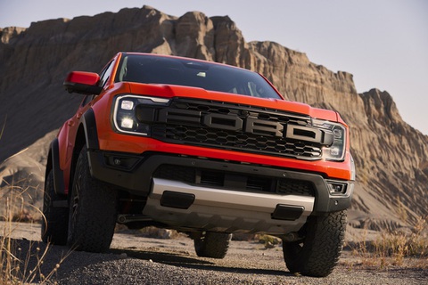 Ford Ranger Raptor 2023 ra mắt: Siêu bán tải cho người chịu chơi - Ảnh 14. Ford Ranger Raptor 2023 ra mắt: Siêu bán tải cho người chịu chơi - Ảnh 14.