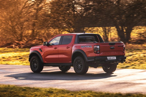 Ford Ranger Raptor 2023 ra mắt: Siêu bán tải cho người chịu chơi - Ảnh 5. Ford Ranger Raptor 2023 ra mắt: Siêu bán tải cho người chịu chơi - Ảnh 5.