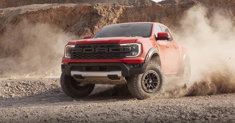 Ford Ranger Raptor 2023 ra mắt: Siêu bán tải cho người chịu chơi - Ảnh 1. Ford Ranger Raptor 2023 ra mắt: Siêu bán tải cho người chịu chơi - Ảnh 1.