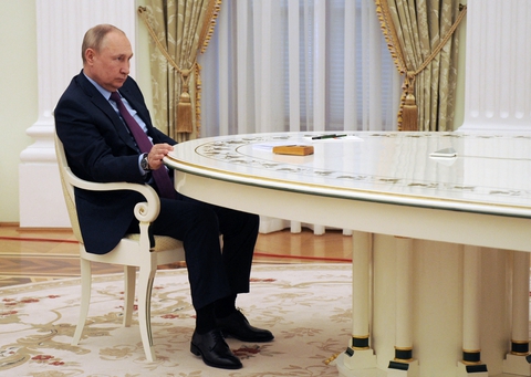Ông Putin trấn an các nước Liên Xô cũ, nói Ukraine là ngoại lệ - Ảnh 1. Ông Putin trấn an các nước Liên Xô cũ, nói Ukraine là ngoại lệ - Ảnh 1.