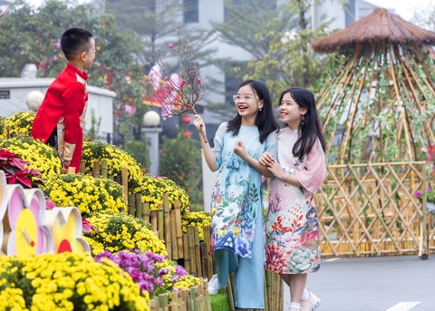 16 tác giả đoạt giải cuộc thi ảnh Nụ xuân - Ảnh 3. 16 tác giả đoạt giải cuộc thi ảnh Nụ xuân - Ảnh 3.