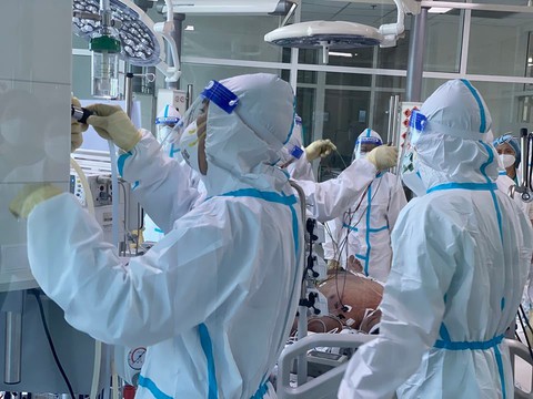 Trẻ nhiễm COVID-19 tăng, Bộ Y tế ra hướng dẫn chẩn đoán và điều trị mới - Ảnh 1. Trẻ nhiễm COVID-19 tăng, Bộ Y tế ra hướng dẫn chẩn đoán và điều trị mới - Ảnh 1.