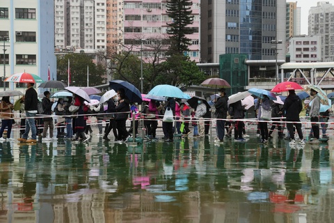 Hong Kong buộc xét nghiệm toàn dân, Hàn Quốc kỷ lục 170.000 ca một ngày - Ảnh 2. Hong Kong buộc xét nghiệm toàn dân, Hàn Quốc kỷ lục 170.000 ca một ngày - Ảnh 2.
