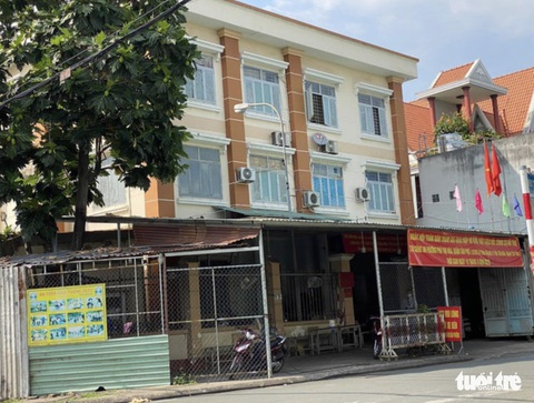 Cách tống tiền của 13 bị can nguyên là công an phường vừa bị đề nghị truy tố - Ảnh 1. Cách tống tiền của 13 bị can nguyên là công an phường vừa bị đề nghị truy tố - Ảnh 1.