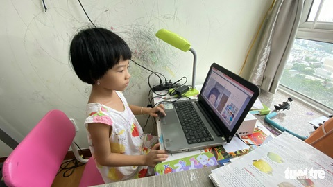 Trường học xử lý F0, F1 theo quy định mới: Dạy ra sao khi em đi học, em ở nhà? - Ảnh 3. Trường học xử lý F0, F1 theo quy định mới: Dạy ra sao khi em đi học, em ở nhà? - Ảnh 3.