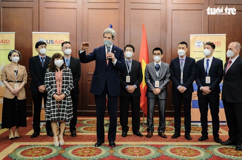 Đặc phái viên John Kerry nói về năng lượng sạch ở Việt Nam - Ảnh 1. Đặc phái viên John Kerry nói về năng lượng sạch ở Việt Nam - Ảnh 1.