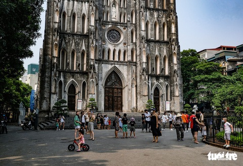 Hà Nội vào top điểm đến lý tưởng nhất thế giới để du lịch một mình - Ảnh 2. Hà Nội vào top điểm đến lý tưởng nhất thế giới để du lịch một mình - Ảnh 2.