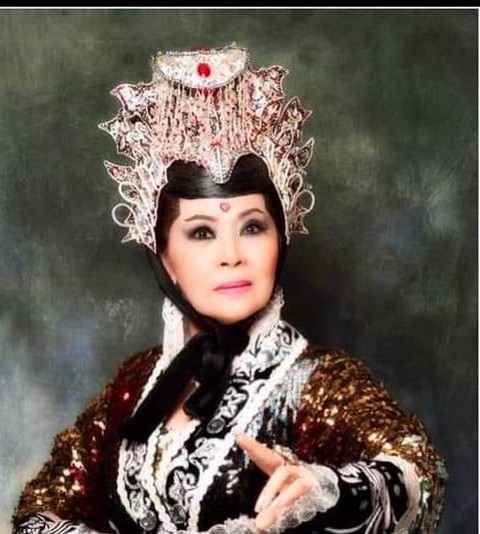 Nghệ sĩ Ngọc Đáng: Diễn như có ma lực, không chỉ hút khán giả mà bạn diễn cũng bị thôi miên... - Ảnh 1. Nghệ sĩ Ngọc Đáng: Diễn như có ma lực, không chỉ hút khán giả mà bạn diễn cũng bị thôi miên... - Ảnh 1.