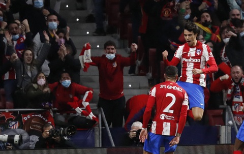 Cầu thủ 19 tuổi giúp Man United thoát thua trước Atletico Madrid - Ảnh 2. Cầu thủ 19 tuổi giúp Man United thoát thua trước Atletico Madrid - Ảnh 2.