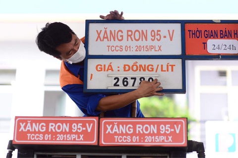 Bộ Tài chính nói gì về thuế với xăng dầu? - Ảnh 1. Bộ Tài chính nói gì về thuế với xăng dầu? - Ảnh 1.