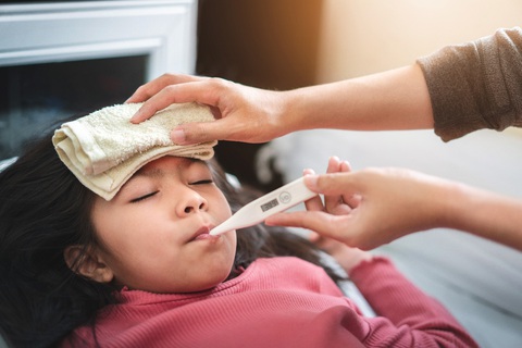 Bí quyết giúp mẹ chăm con khỏe trước mọi diễn biến của thời tiết - Ảnh 1. Bí quyết giúp mẹ chăm con khỏe trước mọi diễn biến của thời tiết - Ảnh 1.