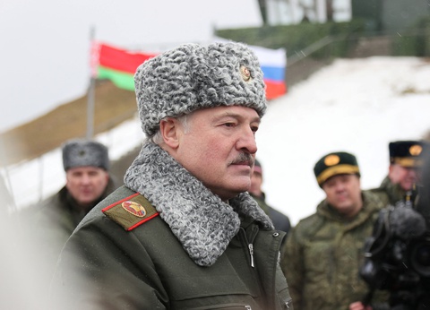 Tổng thống Belarus: Tấn công nước tôi sẽ như tấn công Nga - Ảnh 1. Tổng thống Belarus: Tấn công nước tôi sẽ như tấn công Nga - Ảnh 1.