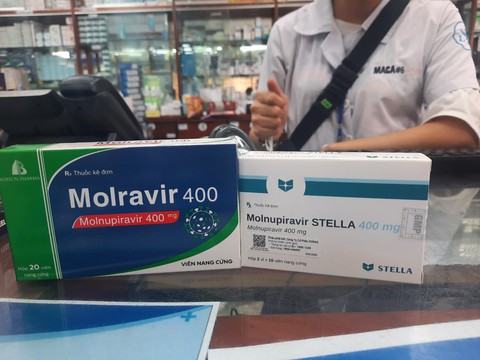 Nhà thuốc mở rộng điều kiện để bán thuốc Molnupiravir cho người dân, Sở Y tế nói gì? - Ảnh 1. Nhà thuốc mở rộng điều kiện để bán thuốc Molnupiravir cho người dân, Sở Y tế nói gì? - Ảnh 1.