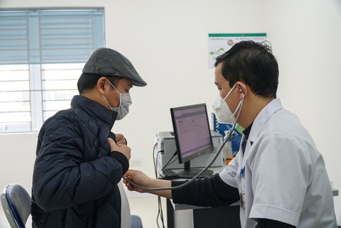 Quá lo lắng cũng dẫn đến biến chứng hậu COVID-19 - Ảnh 2. Quá lo lắng cũng dẫn đến biến chứng hậu COVID-19 - Ảnh 2.