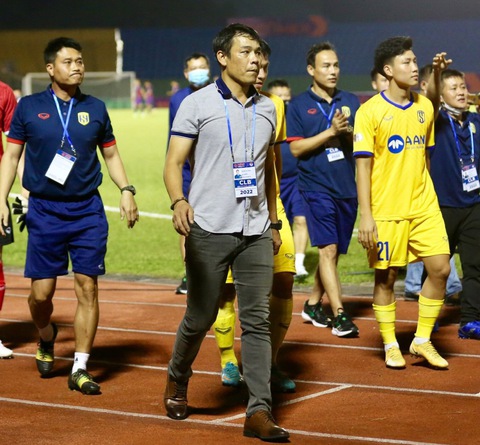 Vòng 1 V-League 2022: B.Bình Dương ngã ngựa trên sân nhà - Ảnh 2. Vòng 1 V-League 2022: B.Bình Dương ngã ngựa trên sân nhà - Ảnh 2.
