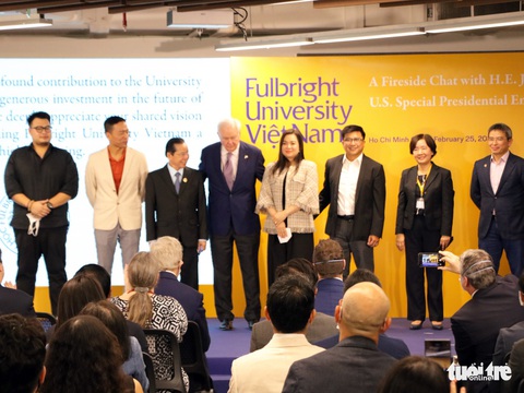 8 doanh nhân cam kết hiến tặng cho Đại học Fulbright Việt Nam hơn 900 tỉ đồng - Ảnh 1. 8 doanh nhân cam kết hiến tặng cho Đại học Fulbright Việt Nam hơn 900 tỉ đồng - Ảnh 1.