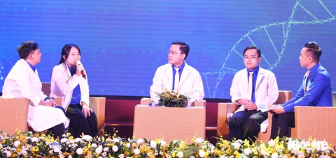 Đi tình nguyện chống dịch như lẽ thường tình - Ảnh 5. Đi tình nguyện chống dịch như lẽ thường tình - Ảnh 5.