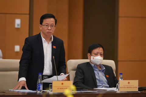 Đại biểu Quốc hội: Học sinh chưa tiêm vắc xin có an toàn để tiếp tục đến trường? - Ảnh 1. Đại biểu Quốc hội: Học sinh chưa tiêm vắc xin có an toàn để tiếp tục đến trường? - Ảnh 1.