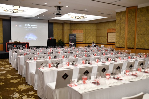 Winecellar.vn mang đến nhiều sản phẩm và dịch vụ cho người yêu thích rượu vang - Ảnh 1. Winecellar.vn mang đến nhiều sản phẩm và dịch vụ cho người yêu thích rượu vang - Ảnh 1.