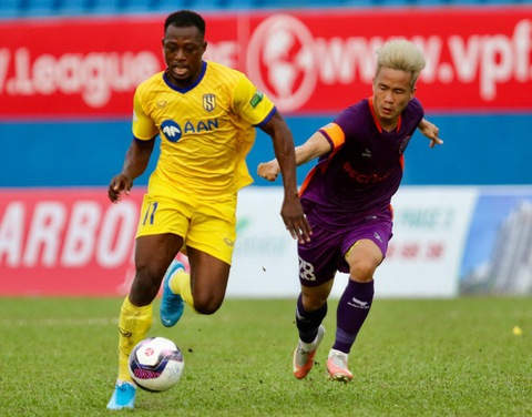 Vòng 1 V-League 2022: B.Bình Dương ngã ngựa trên sân nhà - Ảnh 1. Vòng 1 V-League 2022: B.Bình Dương ngã ngựa trên sân nhà - Ảnh 1.