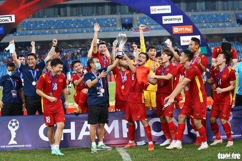 HLV Đinh Thế Nam: U23 Việt Nam cần tính toán thời điểm gây áp lực trước Malaysia - Ảnh 1. HLV Đinh Thế Nam: U23 Việt Nam cần tính toán thời điểm gây áp lực trước Malaysia - Ảnh 1.