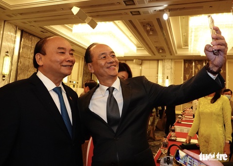 Chủ tịch nước Nguyễn Xuân Phúc: Kiều bào Việt Nam ở Singapore làm hai nước đều tự hào - Ảnh 4. Chủ tịch nước Nguyễn Xuân Phúc: Kiều bào Việt Nam ở Singapore làm hai nước đều tự hào - Ảnh 4.