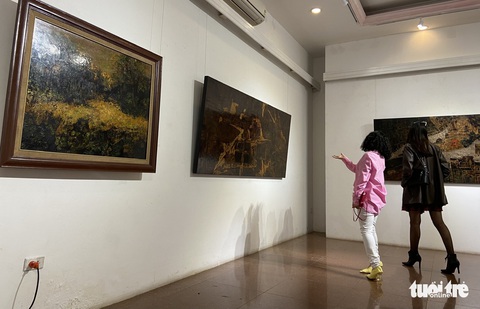 Vũ trụ đầy nữ tính và mê mải của họa sĩ Hiền Nguyễn - Ảnh 1. Vũ trụ đầy nữ tính và mê mải của họa sĩ Hiền Nguyễn - Ảnh 1.