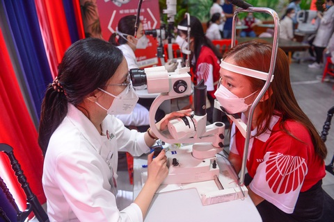 Công bố Hành trình HIU Care khám bệnh miễn phí cho học sinh, sinh viên - Ảnh 3. Công bố Hành trình HIU Care khám bệnh miễn phí cho học sinh, sinh viên - Ảnh 3.