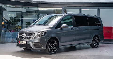 Loạt xe sang Mercedes-Benz thay đổi giá hàng trăm triệu tại Việt Nam - Ảnh 1. Loạt xe sang Mercedes-Benz thay đổi giá hàng trăm triệu tại Việt Nam - Ảnh 1.