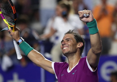 Daniil Medvedev lại mất vui vì Rafael Nadal - Ảnh 1. Daniil Medvedev lại mất vui vì Rafael Nadal - Ảnh 1.