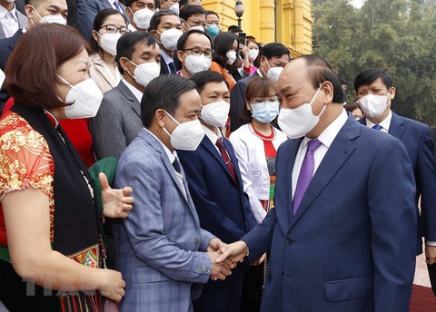 Chủ tịch nước Nguyễn Xuân Phúc: Chăm lo nhiều hơn nữa đội ngũ y bác sĩ, cán bộ y tế - Ảnh 1. Chủ tịch nước Nguyễn Xuân Phúc: Chăm lo nhiều hơn nữa đội ngũ y bác sĩ, cán bộ y tế - Ảnh 1.
