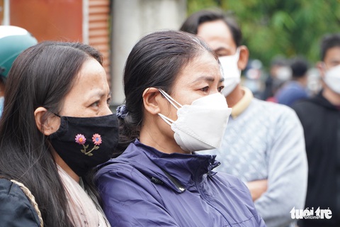 Những hình ảnh nhói lòng bên trong trong nhà tang lễ ở Hội An - Ảnh 3. Những hình ảnh nhói lòng bên trong trong nhà tang lễ ở Hội An - Ảnh 3.