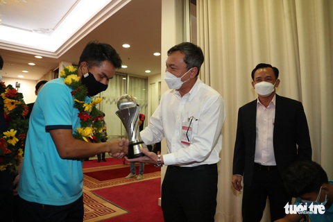 U23 Việt Nam rạng rỡ ngày về sau chức vô địch Đông Nam Á 2022 - Ảnh 2. U23 Việt Nam rạng rỡ ngày về sau chức vô địch Đông Nam Á 2022 - Ảnh 2.