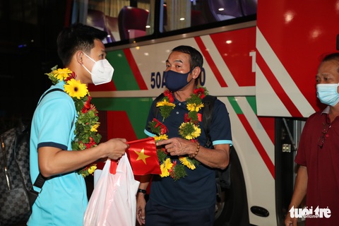 U23 Việt Nam rạng rỡ ngày về sau chức vô địch Đông Nam Á 2022 - Ảnh 7. U23 Việt Nam rạng rỡ ngày về sau chức vô địch Đông Nam Á 2022 - Ảnh 7.