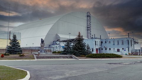 Bức xạ ở Chernobyl tăng gấp 20 lần sau khi giao tranh ác liệt trong khu vực - Ảnh 1. Bức xạ ở Chernobyl tăng gấp 20 lần sau khi giao tranh ác liệt trong khu vực - Ảnh 1.