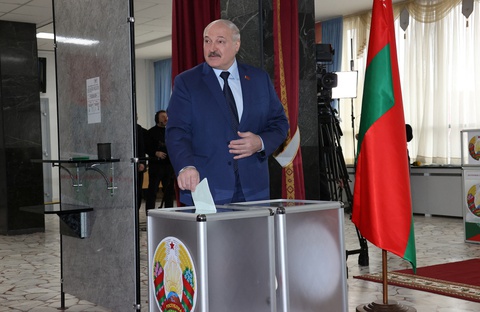 Người dân Belarus gật đầu chuyện tiếp nhận vũ khí hạt nhân - Ảnh 1. Người dân Belarus gật đầu chuyện tiếp nhận vũ khí hạt nhân - Ảnh 1.
