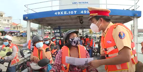 TP.HCM không cho tàu thuyền xuất bến nếu thiếu thiết bị an toàn, cứu sinh, cứu đắm - Ảnh 1. TP.HCM không cho tàu thuyền xuất bến nếu thiếu thiết bị an toàn, cứu sinh, cứu đắm - Ảnh 1.