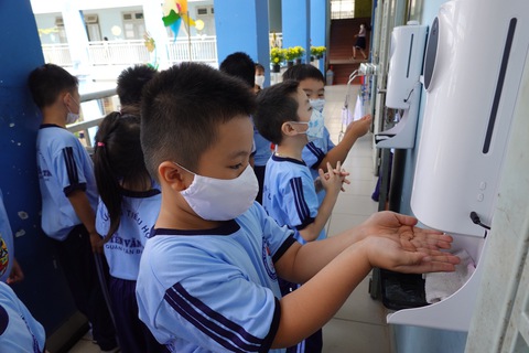 TP.HCM đề xuất học sinh F1 trở lại trường không cần xác nhận của cơ quan y tế - Ảnh 1. TP.HCM đề xuất học sinh F1 trở lại trường không cần xác nhận của cơ quan y tế - Ảnh 1.