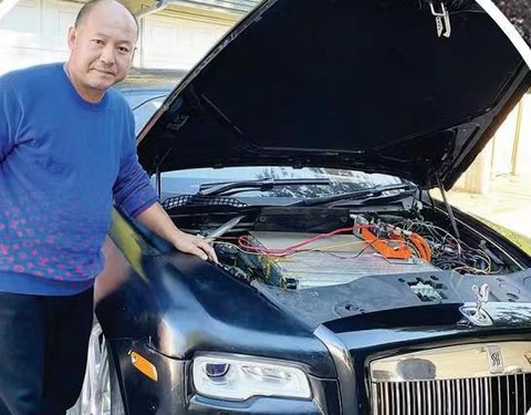 Bán nhà, bị vợ bỏ, chủ xe Rolls-Royce Wraith cũng hoàn thành giấc mơ độ xe điện - Ảnh 1. Bán nhà, bị vợ bỏ, chủ xe Rolls-Royce Wraith cũng hoàn thành giấc mơ độ xe điện - Ảnh 1.