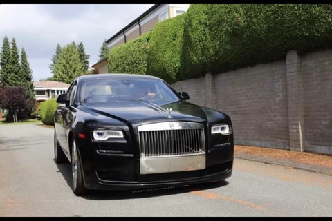 Bán nhà, bị vợ bỏ, chủ xe Rolls-Royce Wraith cũng hoàn thành giấc mơ độ xe điện - Ảnh 2. Bán nhà, bị vợ bỏ, chủ xe Rolls-Royce Wraith cũng hoàn thành giấc mơ độ xe điện - Ảnh 2.