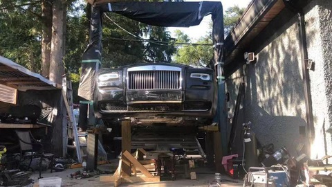 Bán nhà, bị vợ bỏ, chủ xe Rolls-Royce Wraith cũng hoàn thành giấc mơ độ xe điện - Ảnh 3. Bán nhà, bị vợ bỏ, chủ xe Rolls-Royce Wraith cũng hoàn thành giấc mơ độ xe điện - Ảnh 3.