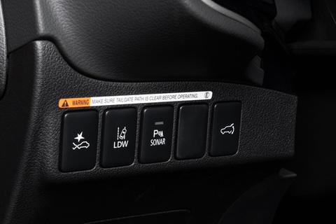 Mitsubishi Outlander 2022 ra mắt tại Việt Nam, giá không đổi, cạnh tranh Honda CR-V - Ảnh 10. Mitsubishi Outlander 2022 ra mắt tại Việt Nam, giá không đổi, cạnh tranh Honda CR-V - Ảnh 10.
