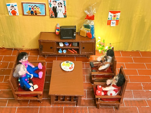 Lấy chồng xa không về quê ăn Tết, cô gái làm phim hoạt hình khiến ngàn người cảm động - Ảnh 2. Lấy chồng xa không về quê ăn Tết, cô gái làm phim hoạt hình khiến ngàn người cảm động - Ảnh 2.